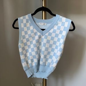 Checkered Sleeveless shirt